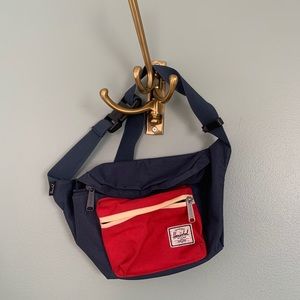 Herschel Supply Company fanny pack